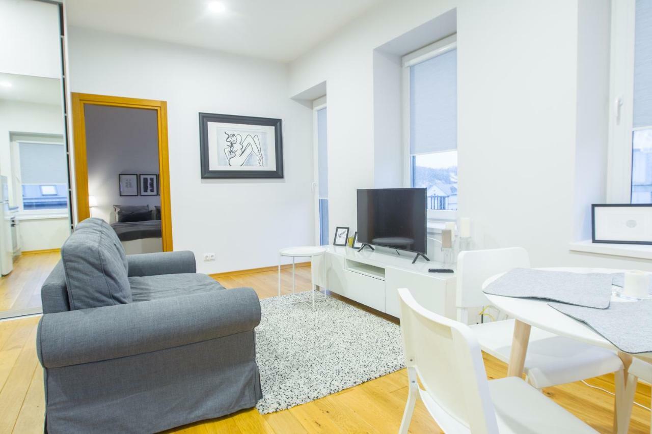 Bright 1Bd Apartment In Old Town By Hostlovers Kaunas Exterior photo