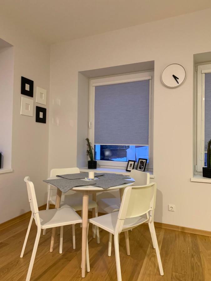 Bright 1Bd Apartment In Old Town By Hostlovers Kaunas Exterior photo